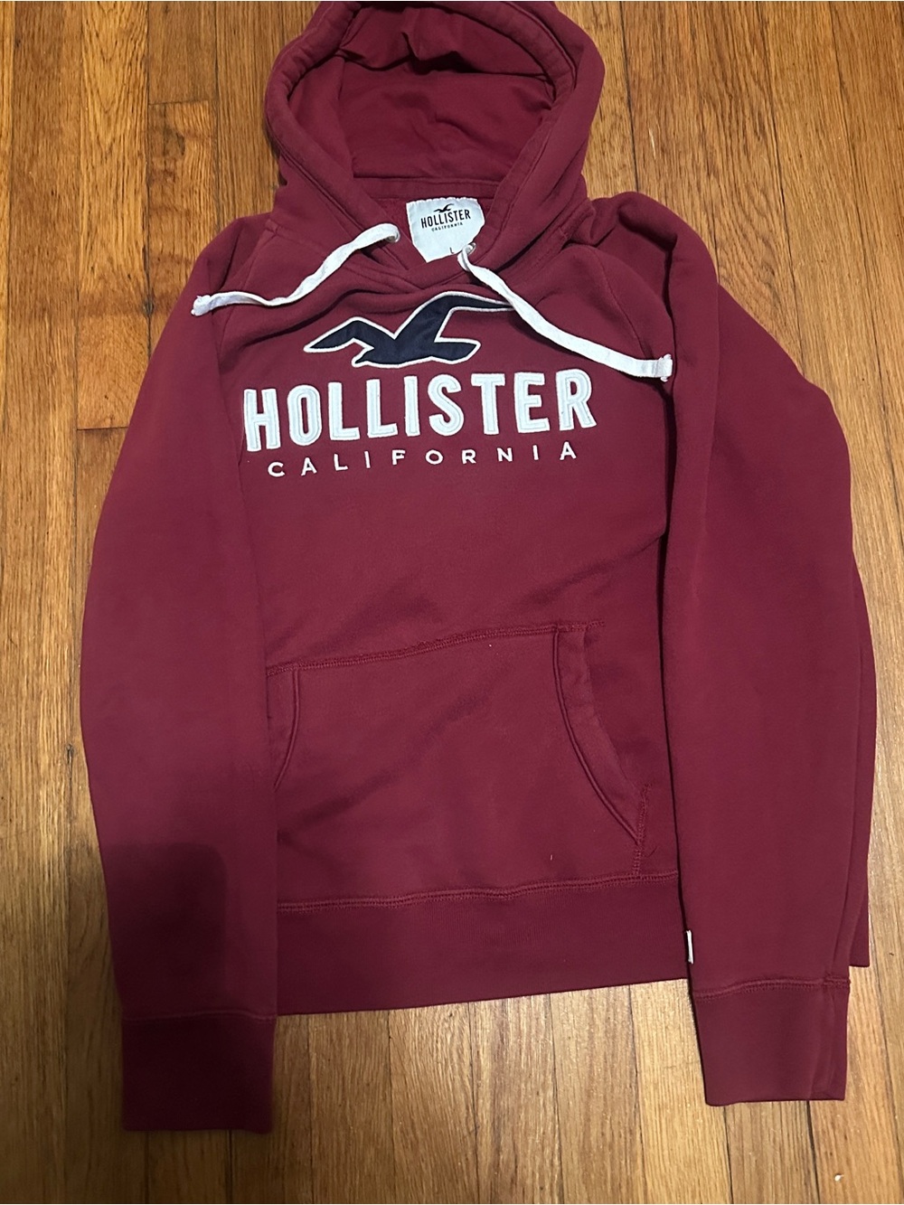 Vintage burgundy Hollister Men’s hoodie